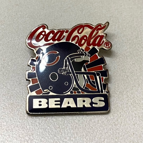NFL Chicago Bears & Coca Cola Collectible Helmet Logo Lapel Pin (Communicorp) - Picture 1 of 5